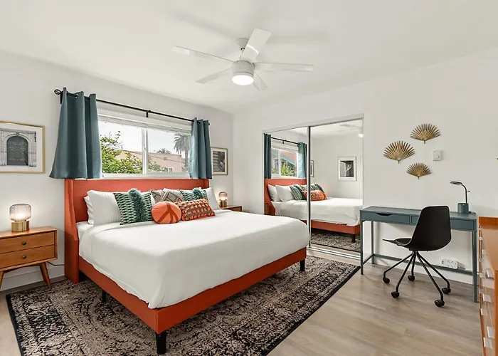 East Village Arts District, King Suite With Sofa Bed Nrp26-02357