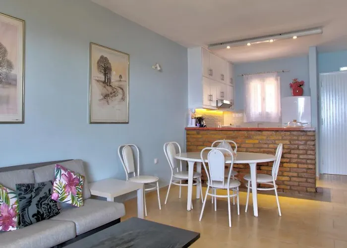 Sea View Maisonette Glyfada Beach