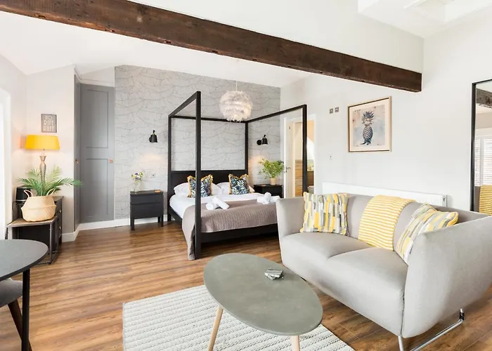 The Shirt Factory Apartments