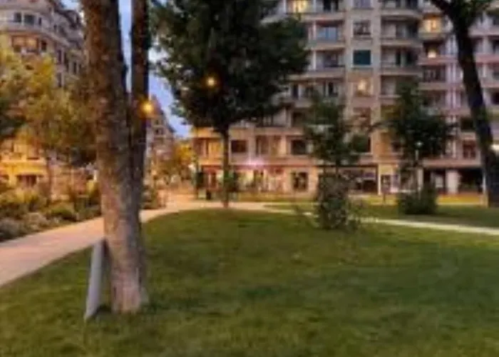 "Le Petit Bonlieu" Au Centre Ville Et A 300 M Du Lac