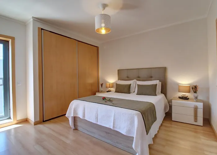 Rooftop Pool, 200M From Sea, City Center