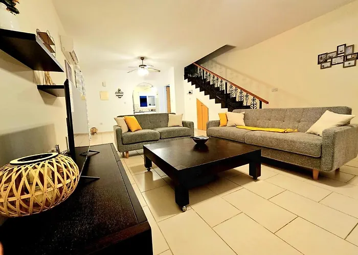 Spacious Villa With Private Pool