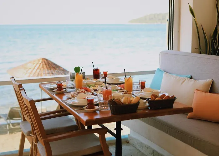 Lavinya Otel