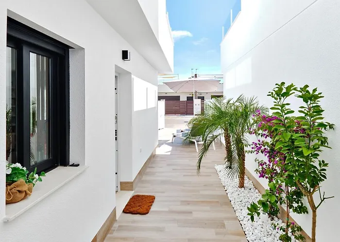Villa Del Pinatar Heated Private Pool