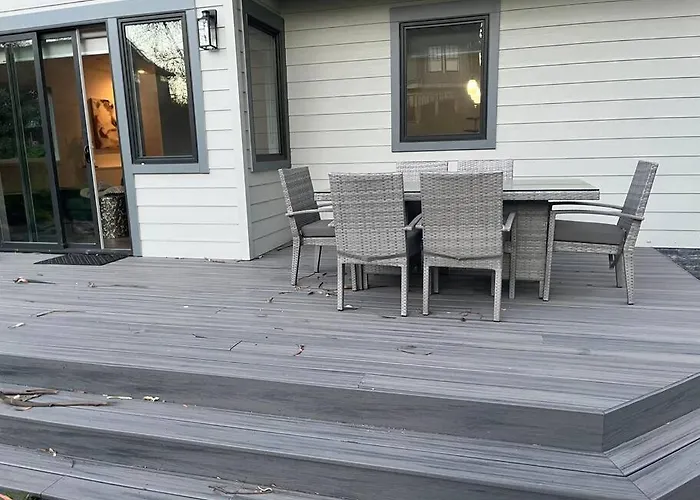 Fabulous Beach Get Away - Brand New Beach House
