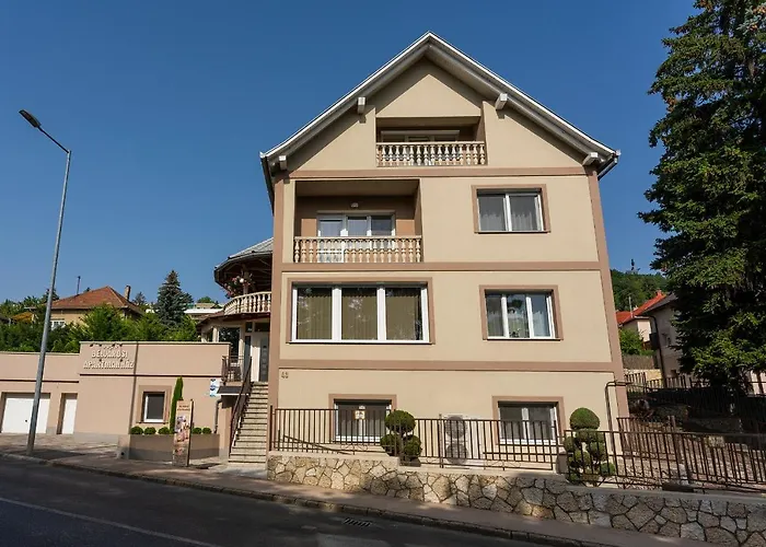 Belvarosi Nemes Apartmanhaz Szekszard
