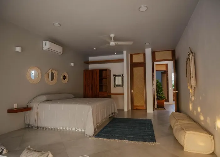 Casa La Bomba