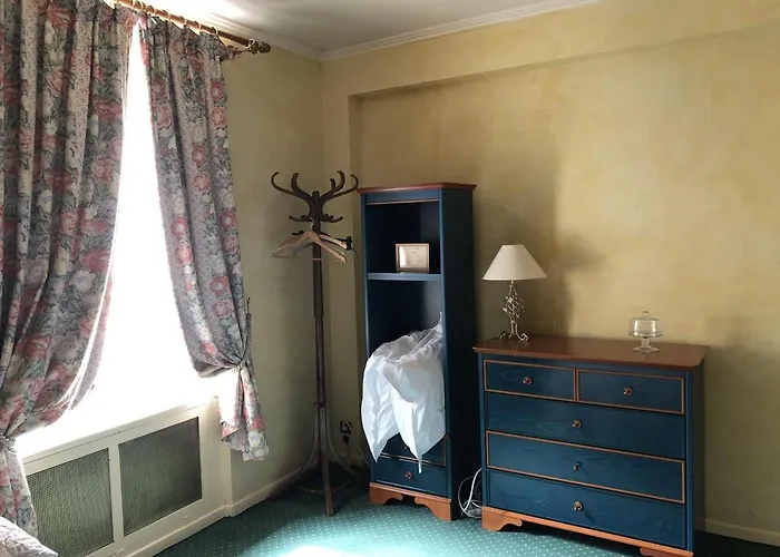 Hotel Le Cabouillet à LʼIsle-Adam