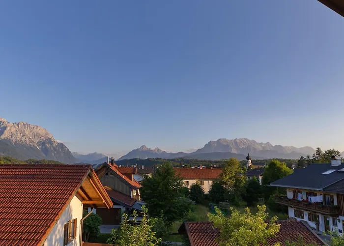 Ferienwohnungen Zum Bachl - Karwendelblick