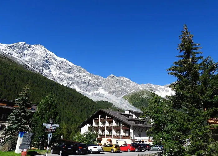 Alpina Mountain Resort