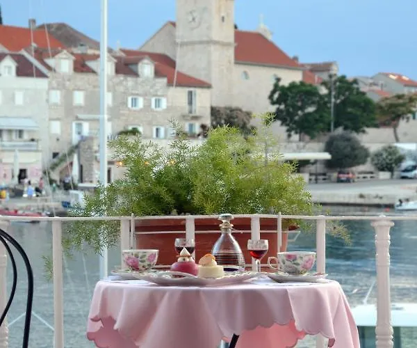 Castel Nonna Franka