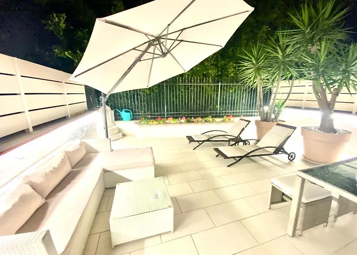 Mottola Apartment