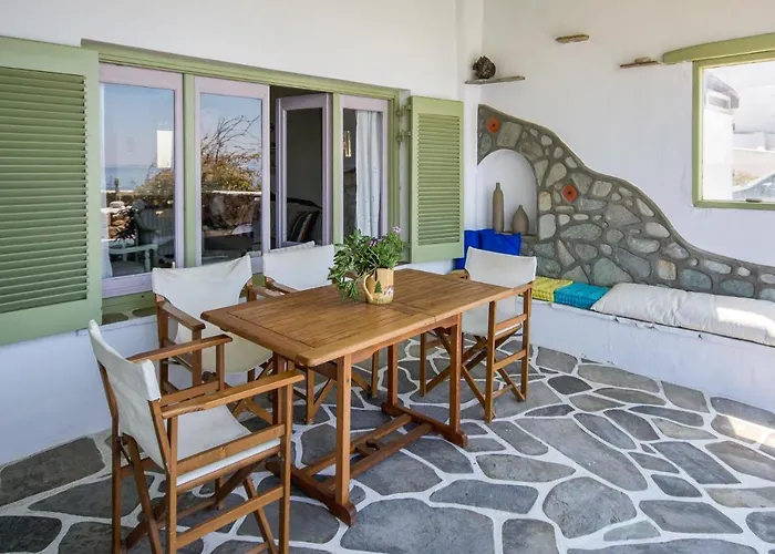 Tourlos Beachfront House In Mykonos