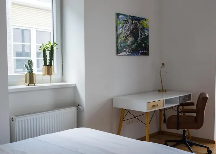 Cozy City Apartment