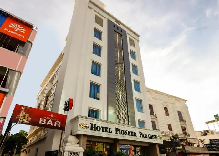 Hotel Pioneer Paradise