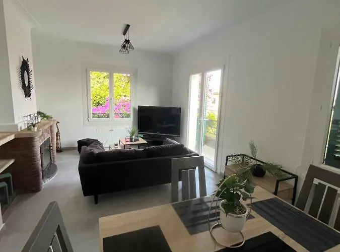 Haut De Villa 2 Chambres - Vue Mer - Parking Prive