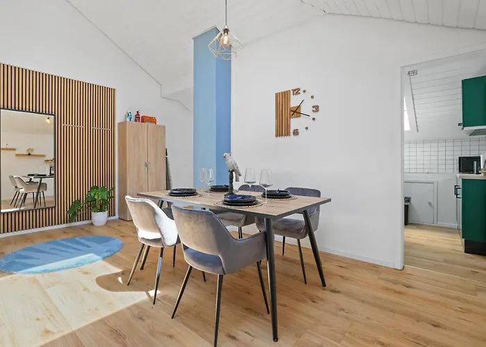 Cruwzo I Maisonette - Netflix - Parking - Near Audi