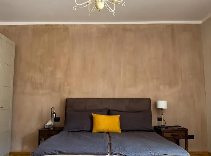 Plaza Apartment