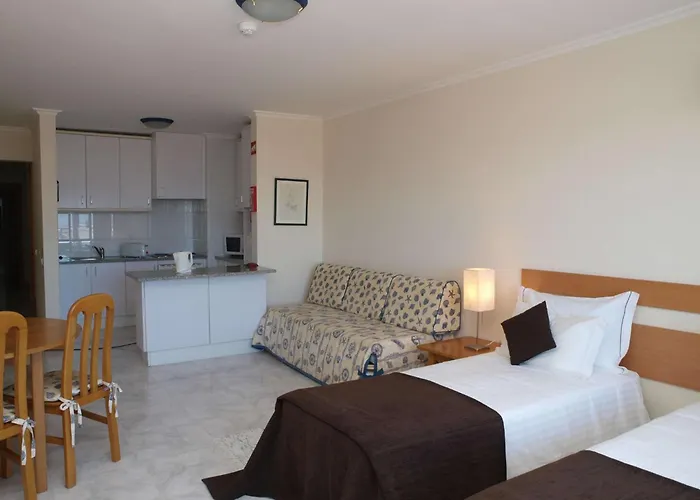 Apartamentos Jardins Da Rocha