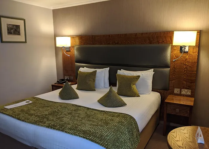 Cotswold Lodge Hotel