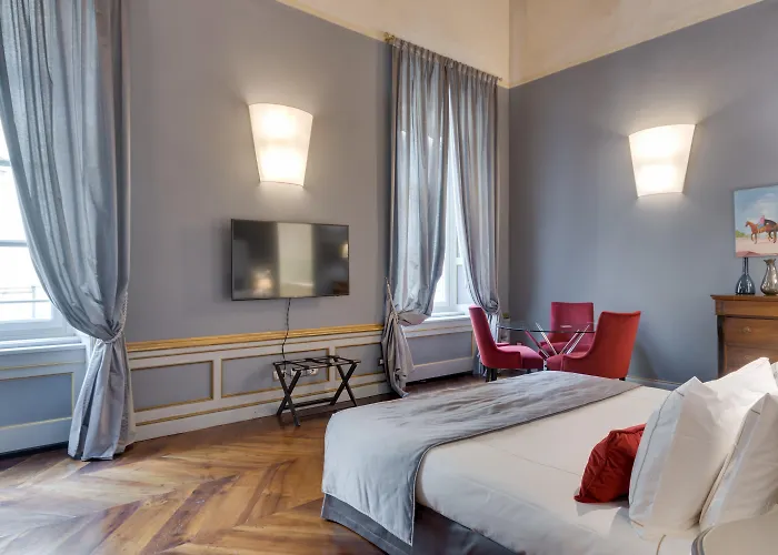 Palazzo Del Carretto-Art Apartments And Guesthouse