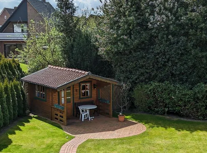Ferienwohnung Leni Erstes Og Inkl Balkon Gartenblick Kostenfreier Parkplatz Stadtnah Aber Ruhig Gelegen