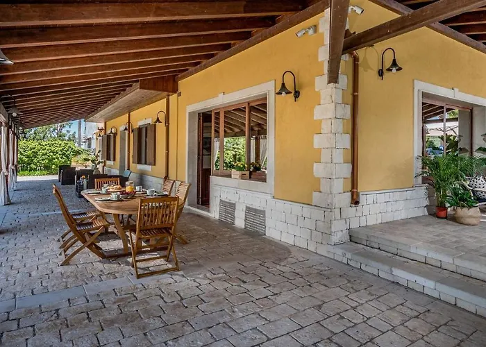 Villa Cutrera 8, Emma Villas