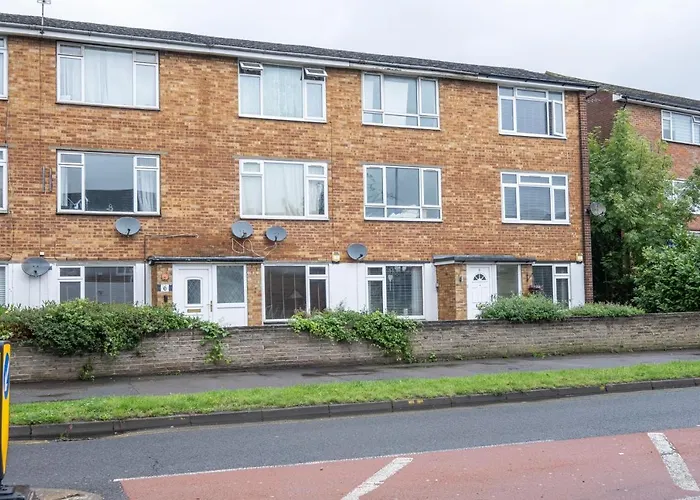 Bourne Court Attractive 1 Bedroom Apt By Mdps