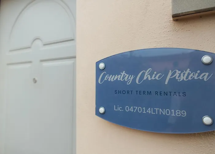 Country Chic Pistoia-Casa In Campagna Giardino, Free Parking, Wi-Fi