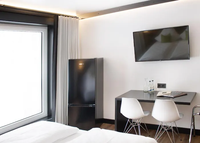 Hbs Hotel By Wmm Hotels