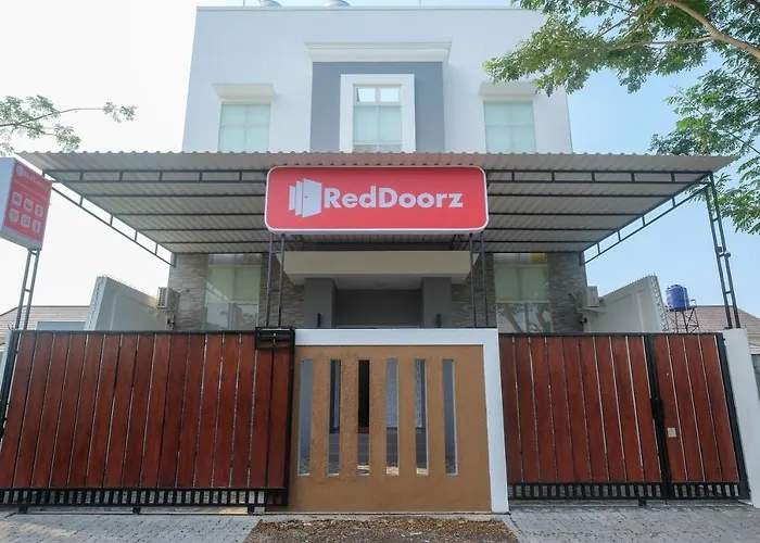 Reddoorz Near Kawasan Bandara Ahmad Yani Semarang 2