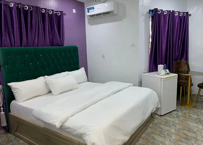 Bamod Hotel And Suites