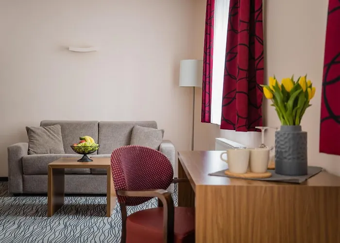 Point Hotel Apartments And Rooms