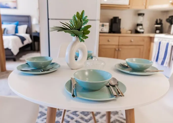 Lux 2Br/3Bd Suite/Mountain View!