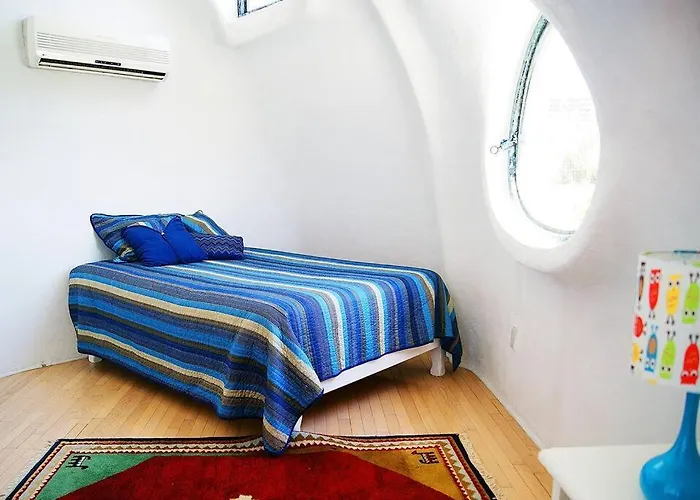 Casa Estilo Gaudi - Alberca Compartida Espacio Especial Para Familias!