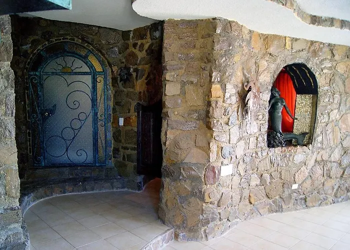 Casa Estilo Gaudi - Alberca Compartida Espacio Especial Para Familias!