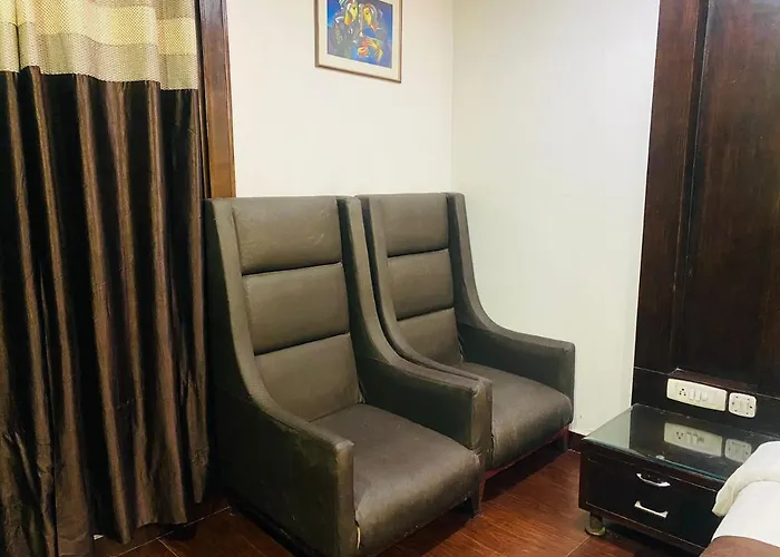 Qotel Express Sandberry Prashant Vihar