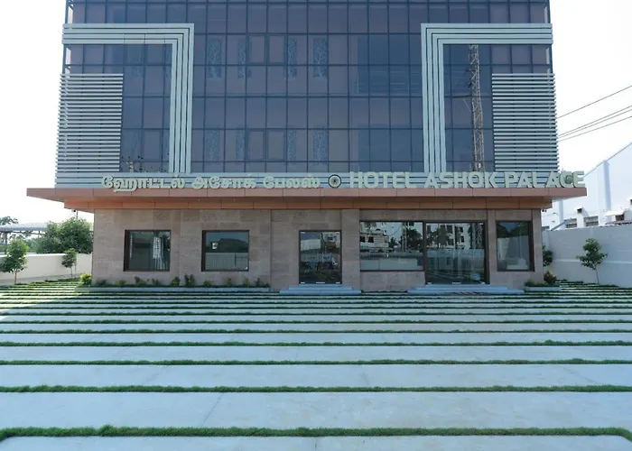 Hotel Ashok Palace