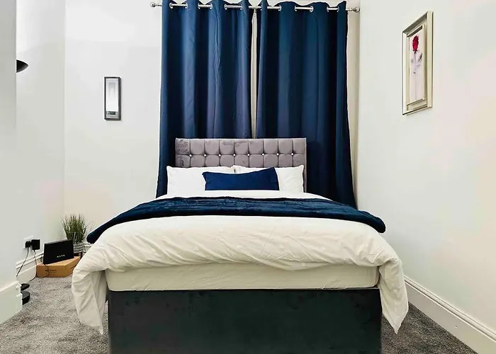 Bespoke 2 Bedroom Apt Derby City