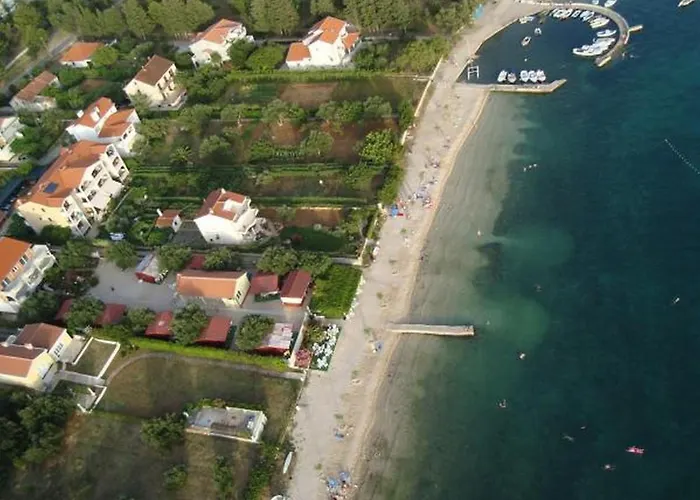 Apartments Adria