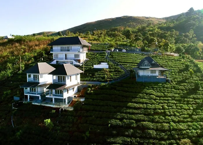 10 Degrees North By Avni Holidays