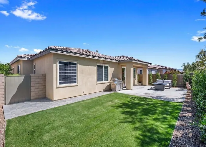 Walking Distance To Coachella And Stagecoach With 4 Bedrooms