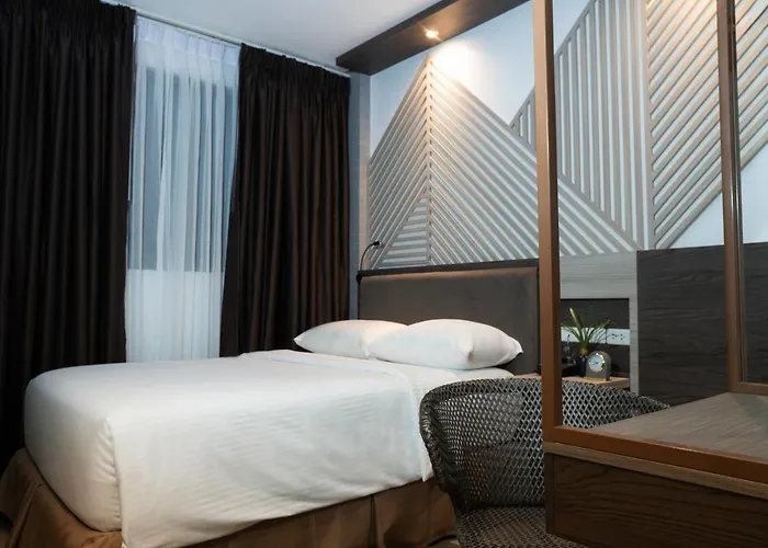 Adelina Hotel And Suites