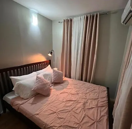 Casa Privado- 2 Bedroom House Near The Airport