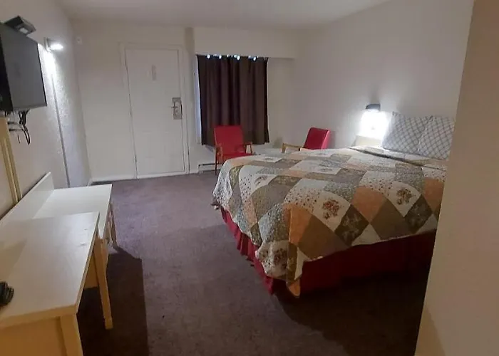 Granby River Inn & Suites