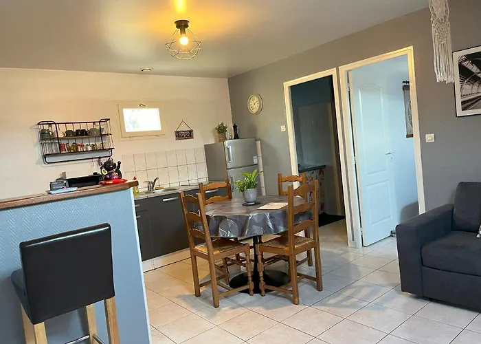 L'Arbre De Vy - T2 42M2 Independant, 5 Pers, Garage, Proche Gare