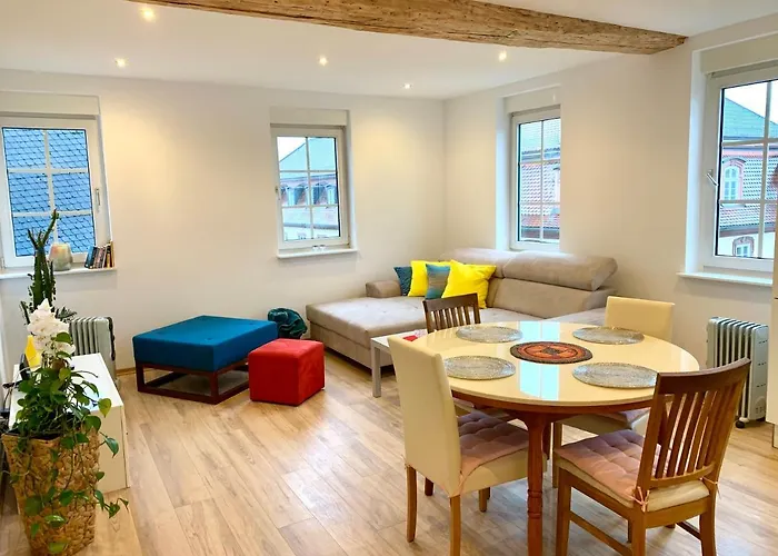 Heimat: Cozy Altstadt Apartment with Netflix & WLAN