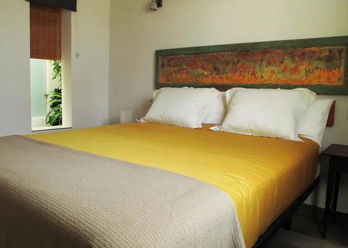 Bungalow Goa Pool View, Playa Roca Residence Sea Front Access - Free Ac - Wifi