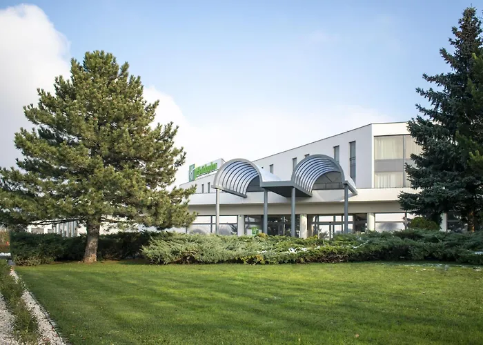 Holiday Inn Budapest-Budaoers By Ihg
