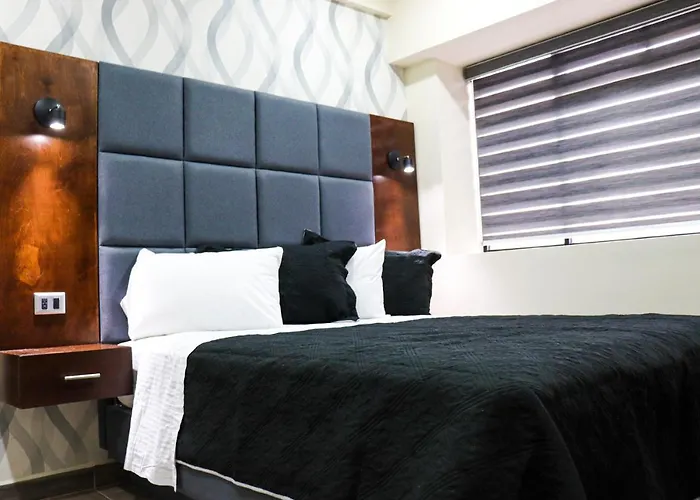 Hotel Mision 11